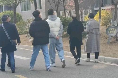 网红吃瓜打架事件,一场网络狂欢背后的争议与反思